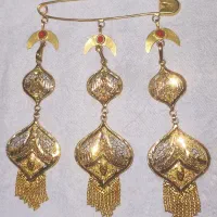 سوزن سه پایه و گوشواره