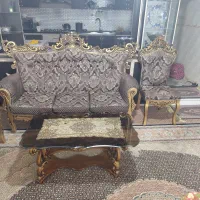 مبلمان خانگی و میز عسلی