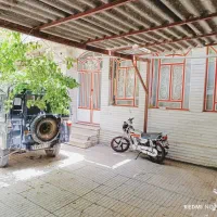 200متر/45متری/حیاط ماشین رو