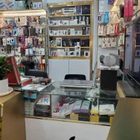 دکوراسیون کامل مغازه موبایل فروشی