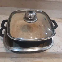 دوتا قابلمه مربع در پیرکس