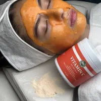محصولات مصرفی و تجهیزات سالنی و کلینیکال ژاوین