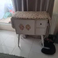 میز اتو و چرخ خیاطی