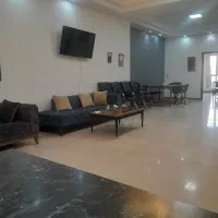 فروشنده بانوان محترم