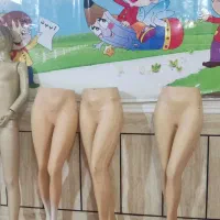 تعدادی مانکن ورگال وچوب لباسی