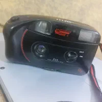 دوربین کلکسیونی و ریش تراش قدیمی