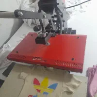 پرس حرارتی دی تی اف مگنتی درحال کار