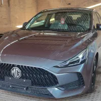 خودروی ام جی جی تی خاکستری هفت رنگ (MG GT)