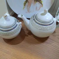 قوری  چینی با قندان ست هم