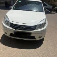 رنو ساندرو مدل ۹۶