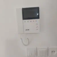 کارهای برق کشی ساختمان و نصب دوربین دزدگیر آیفون