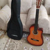 گیتار یاماها سالم