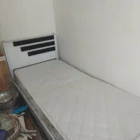 تخت نوجوان .در حد صفر