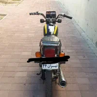 هوندا 125|موتورسیکلت|اندیشه, اندیشه فاز ۱|دیوار