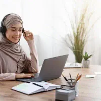 دعوت به همکاری بازاریاب تلفنی و حضوری