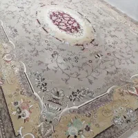 فرش کرم ۱۲متری با یه جفت پشتی ست