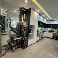 فروش طبقه همکف خانه ویلایی