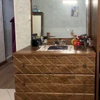 دراور و پاتختی به همراه صندلی میز آرایش