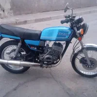 سوزوکی ۲۵۰