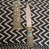 چاقو قدیمی و زیبا