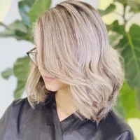 ۷۰ درصدفقط فردا رنگ و لایت و کراتین فردائم