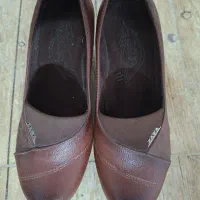 کفش چرمی پاشنه دار