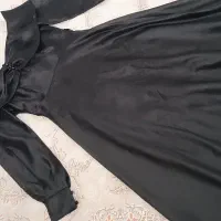 تعدادی لباس مجلسی و مانتو