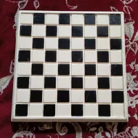 تخته شطرنج چوبی