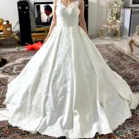 لباس عروس نو فقط براعکاسی استفاده شده