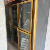 یخچال و قفسه سوپرمارکتی