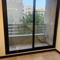 ۱۰۰ متر نوساز سالن پرده خور الاله شرقی ( اکواریوم)