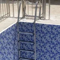 پله استخر نردبان استخر