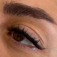 کاشت مژه