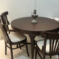 میز نهارخوری لهستانی قدیمی