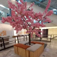 درخت با گل مصنوعی