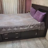 تخت و میز آرایشی