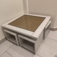 میز عسلی صندلی کرم با شیشه