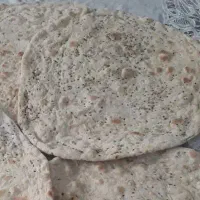 نان محلی ایزدخواست با آرد بومی
