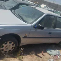 پژو داخل پارکینگ
