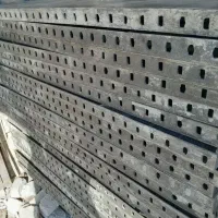 قالب فلزی بتن وشمع