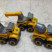 ماشین اسباب بازی و کیف اچار و کارتخوان