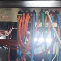 خدمات it کامپیوتر شبکه لپ تاپ