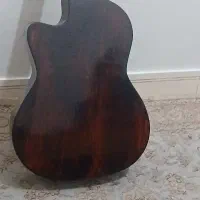 گیتار دست ساز