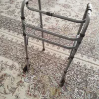 واکر چرخدار