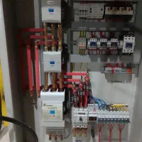 نصب و راه اندازی دوربین مداربسته وبرق کشی