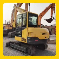 اجاره مینی بیل زنجیری بیل بکهو همراه خاور سراوان