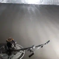 بتن ریزی کف سقف سوله محوطه با ماله پروانه ای