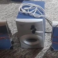 یک دستگاه اسپیکر  برای فروش