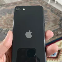 ایفون se2020