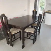فروش میزغذا خوری میز ۸نفره باچهارصندلی سالم